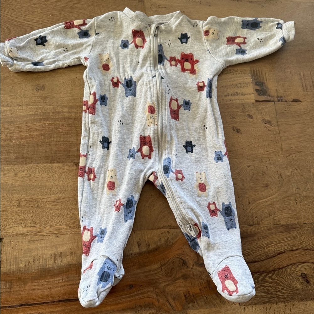 Pekkle gray little bear novelty Footies pyjama size 3 Months